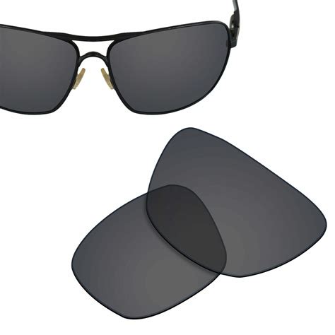 oakley plaintiff squared lenses.